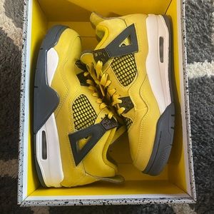 Air Jordan Retro 4 Grade School